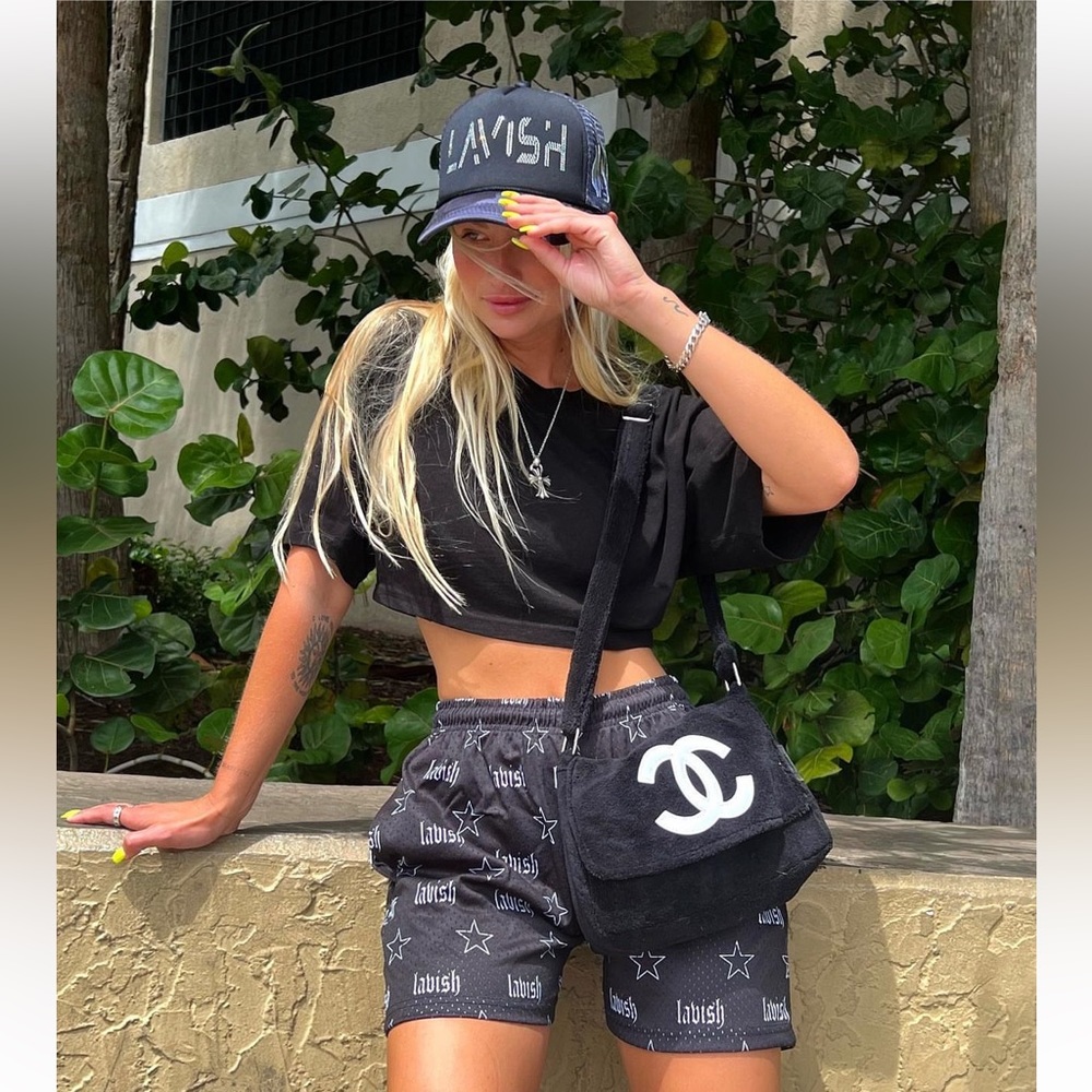 MAVRANS net shorts. Size M. Like new. Have pockets on each side. Amazing & comfy